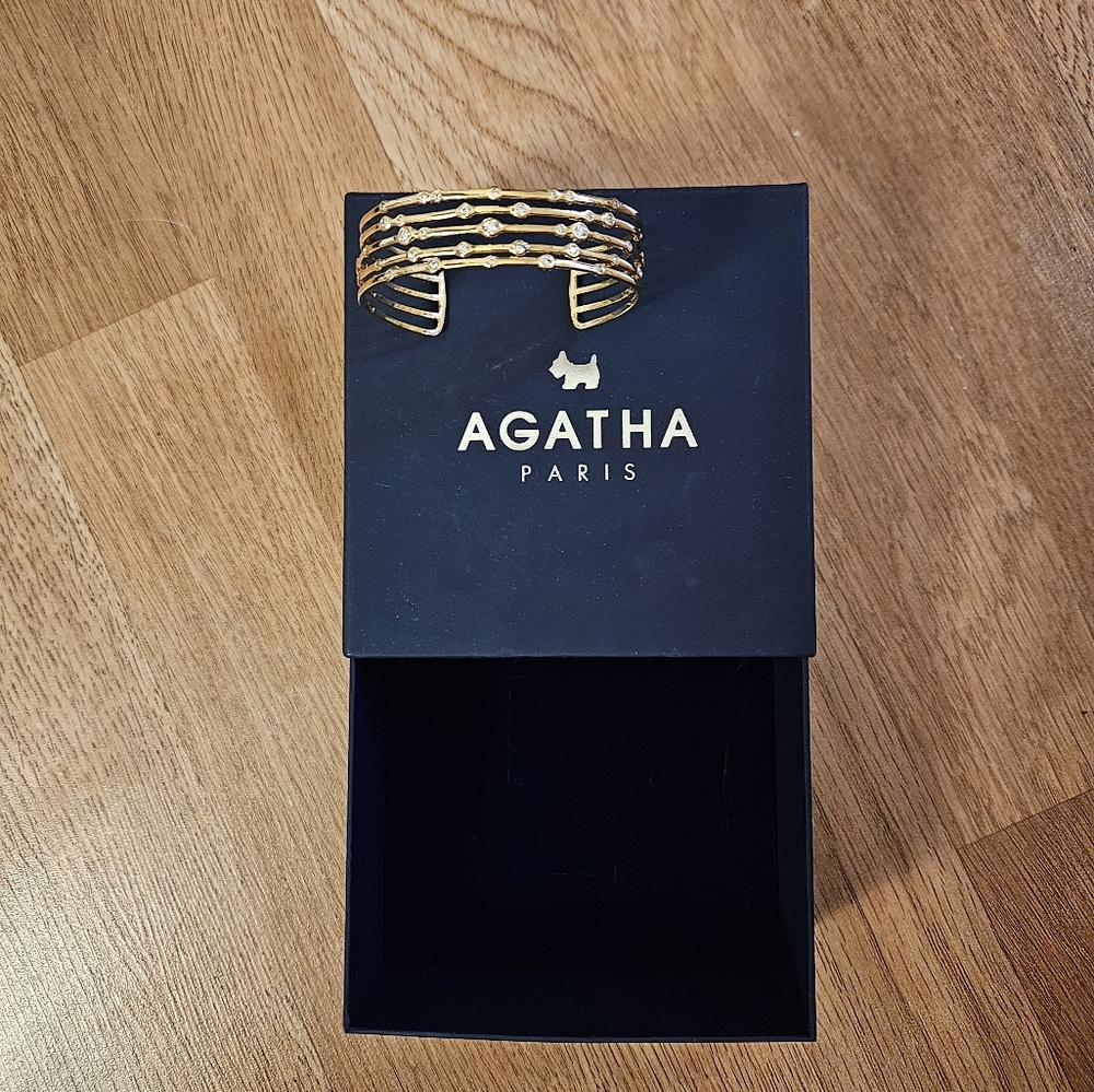 NEW Bangle Bracelet from a famous French jewelry Agatha